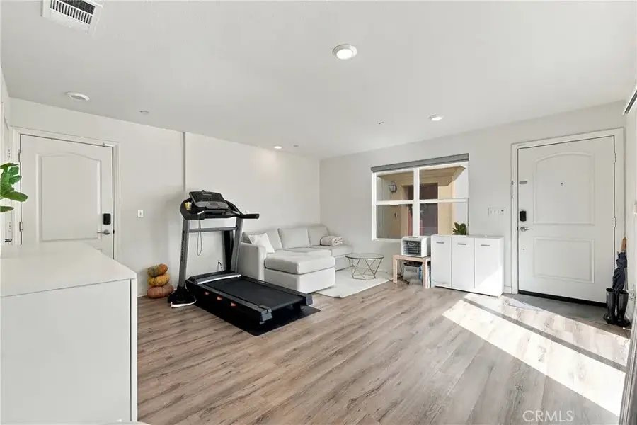 318 S Quadrilateral, Anaheim, CA 92802 - #3