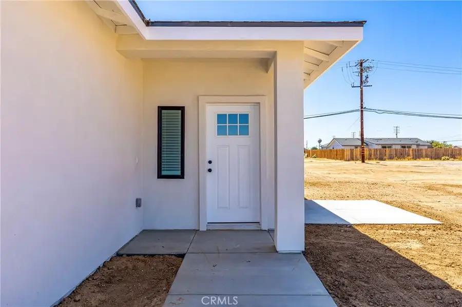8908 N Loop Boulevard, California City, CA 93505 - #3