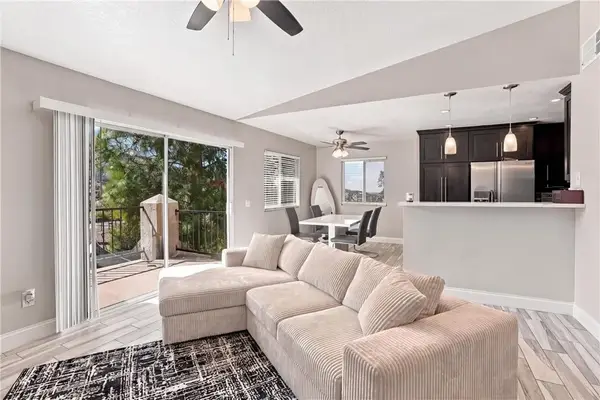 2616 Avenida Del Vista #B204, Corona, CA 92882