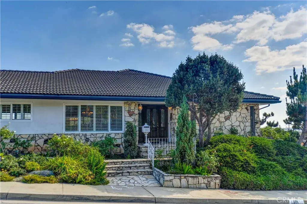 201 E Burke Dr, Montebello, CA 90640 - #1