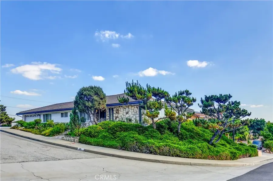 201 E Burke Dr, Montebello, CA 90640 - #2