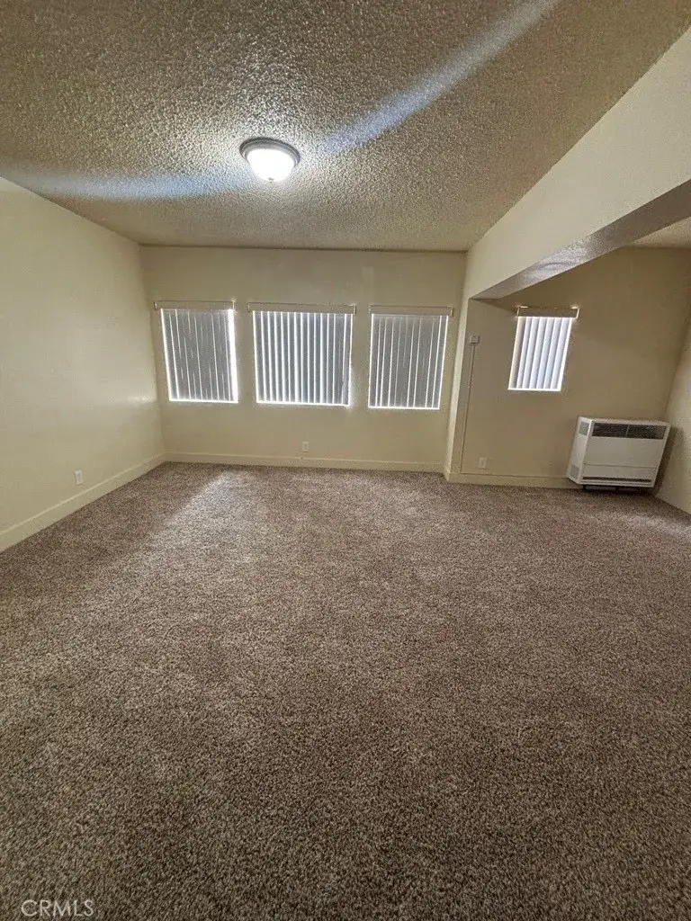 811 W 40th, Los Angeles, CA 90037 - #2