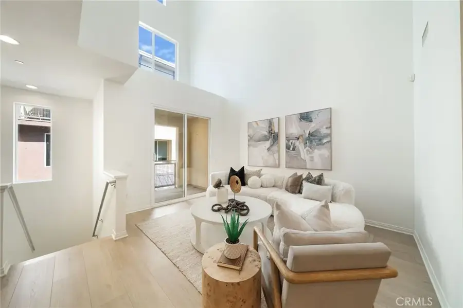 615 Rockefeller, Irvine, CA 92612 - #3