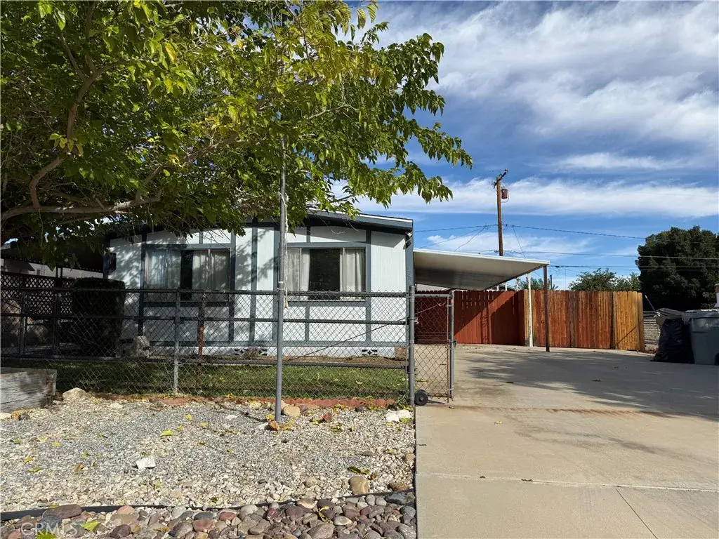 19102 Westlawn, Hesperia, CA 92345 - #1