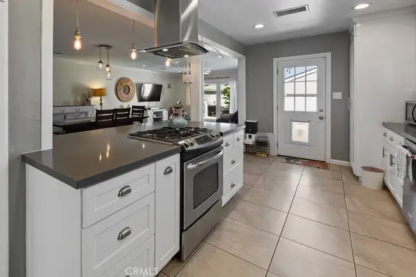2513 Greentop, Lakewood, CA 90712
