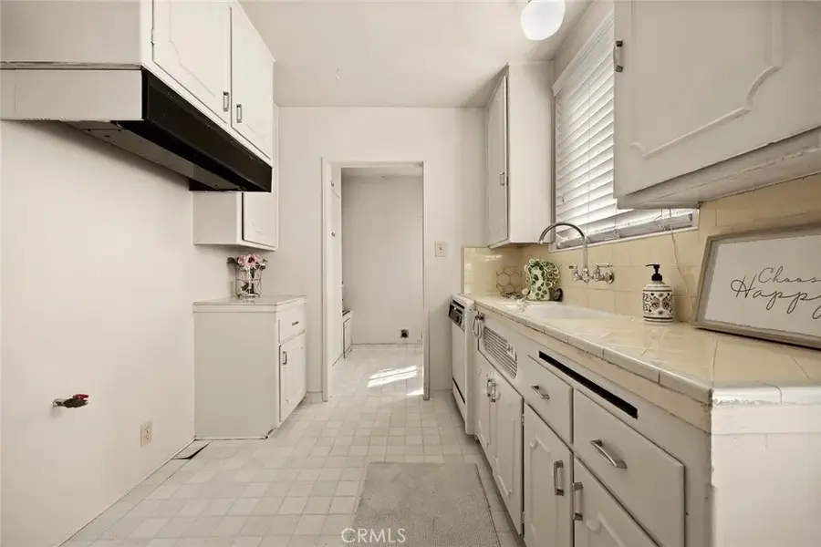 22022 S Mchelen, Long Beach, CA 90810 - #3
