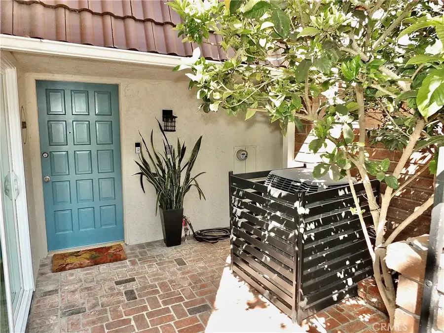 6884 Breton, Cypress, CA 90630 - #3