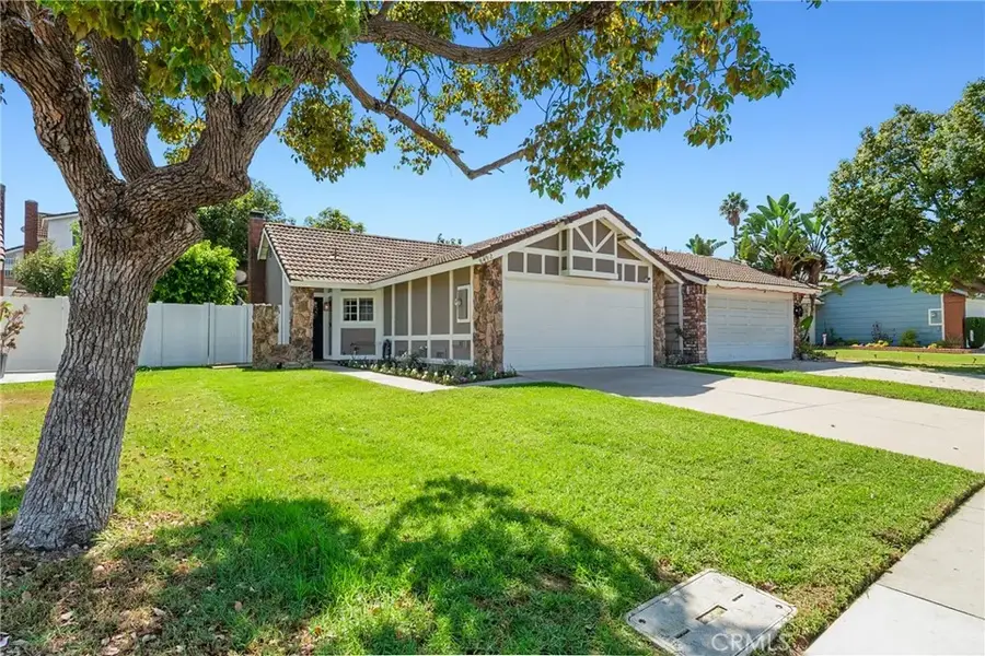 8492 E Saratoga Street, Anaheim Hills, CA 92808 - #3