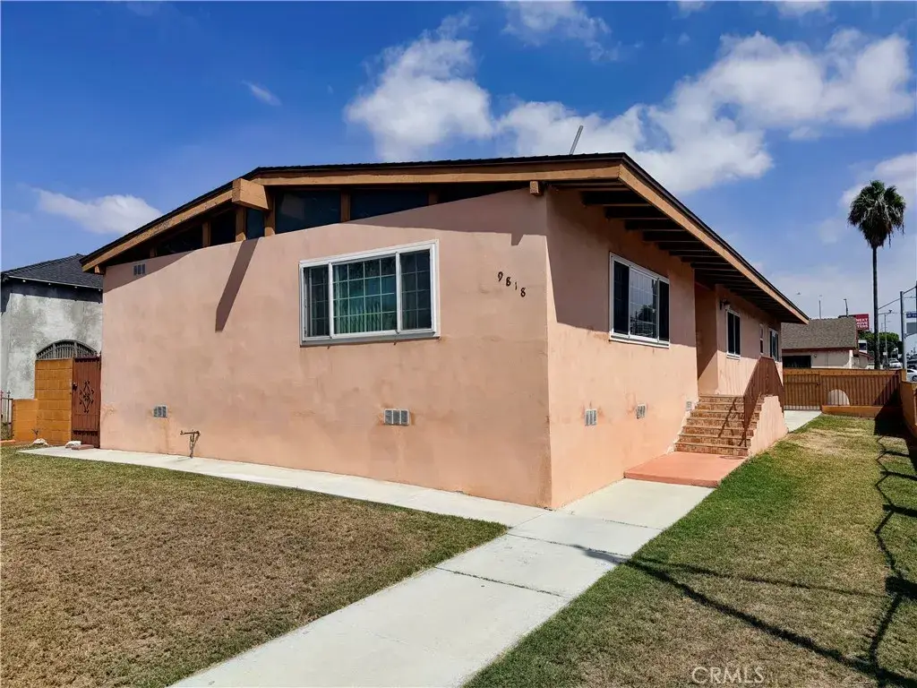 9818 S 2nd, Inglewood, CA 90305 - #1