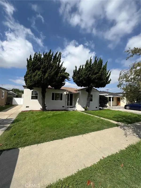 2067 Delta, Long Beach, CA 90810