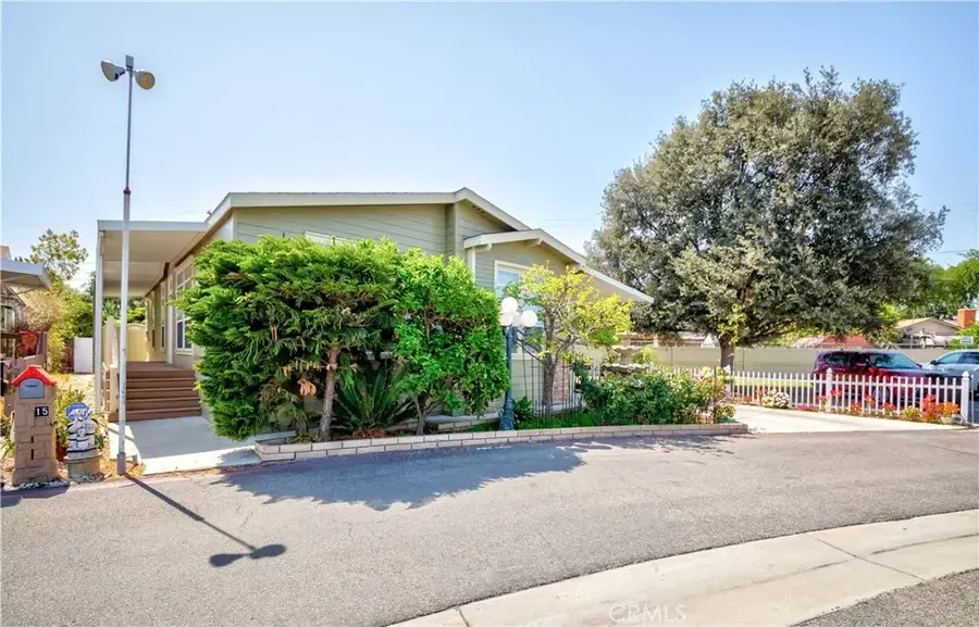 15 Pine Via, Anaheim, CA 92801 - #3
