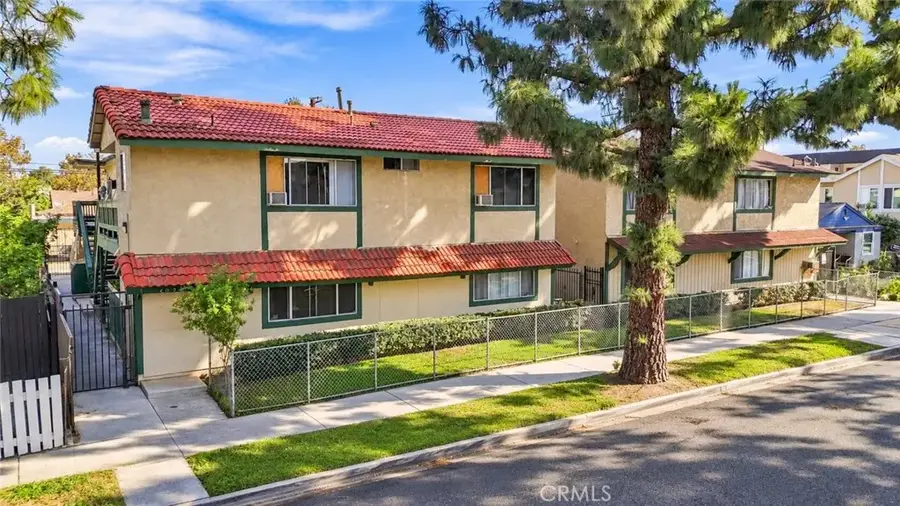 409 E Pine Street, Santa Ana, CA 92701 - #3