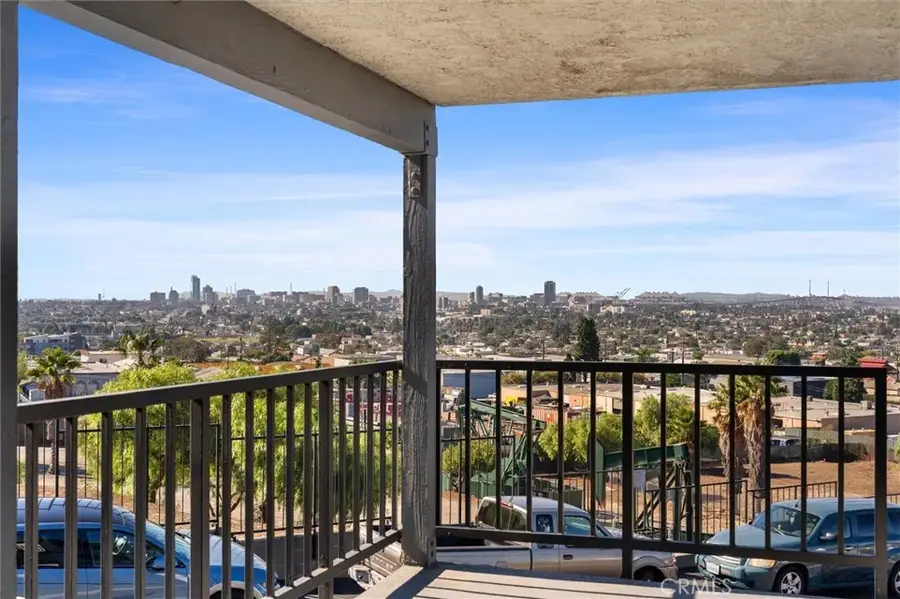 2599 Walnut #128, Signal Hill, CA 90755 - #3