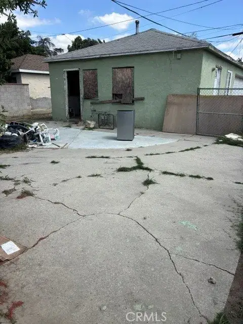 424 Ward Avenue South, Compton, CA 90221 - #3
