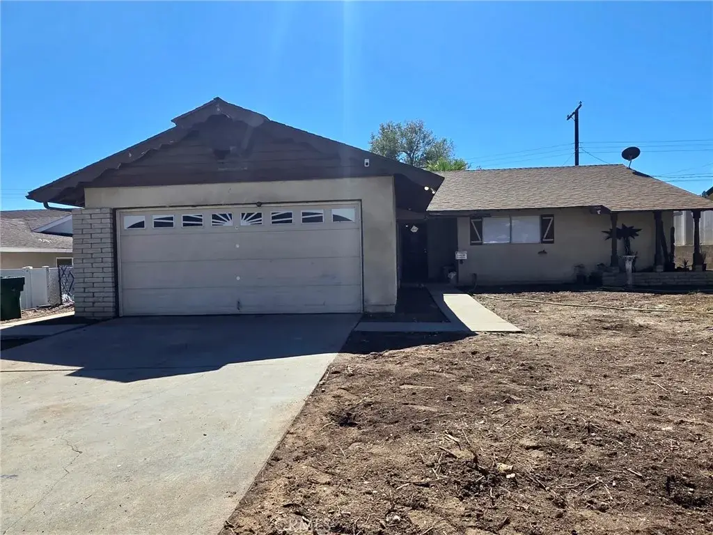 992 W Hoffer, Banning, CA 92220 - #1