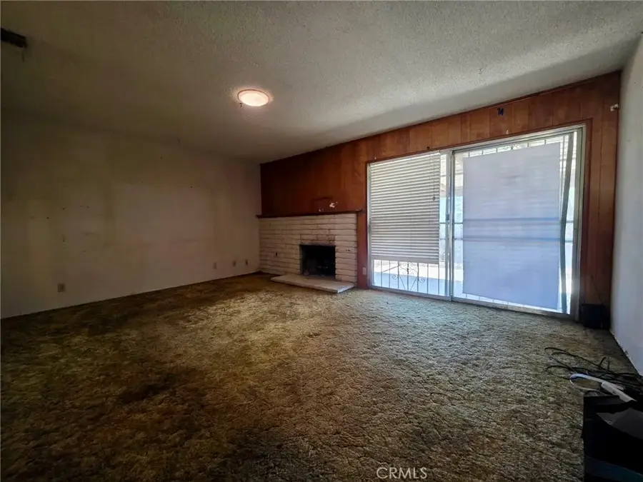 992 W Hoffer, Banning, CA 92220 - #2