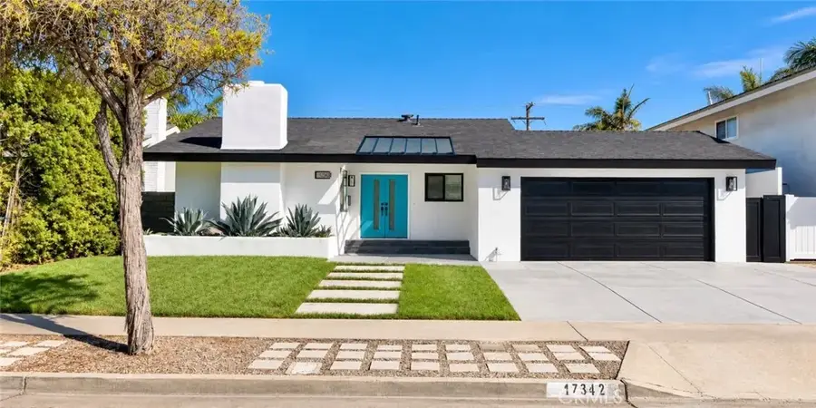 17342 Wild Rose, Huntington Beach, CA 92649 - #2