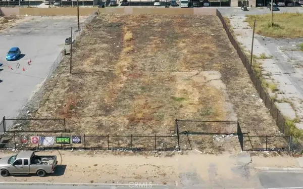 364 W Foothill, Rialto, CA 92376