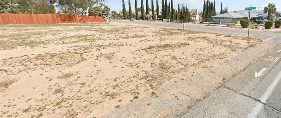 7488 Pismo, Hesperia, CA 92345 - #3