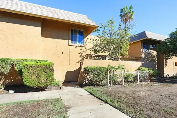 1272 E Mcfadden, Santa Ana, CA 92705