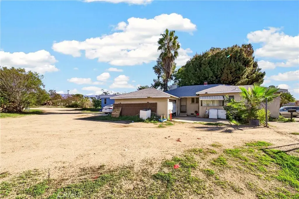2794 E Foothill, Rialto, CA 92376 - #1
