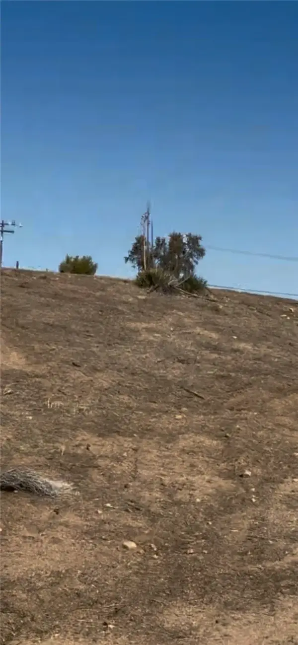 8637 Wilson Ranch, Phelan, CA 92371