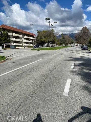 125 S Sierra Madre #304, Pasadena, CA 91107 - Image #2