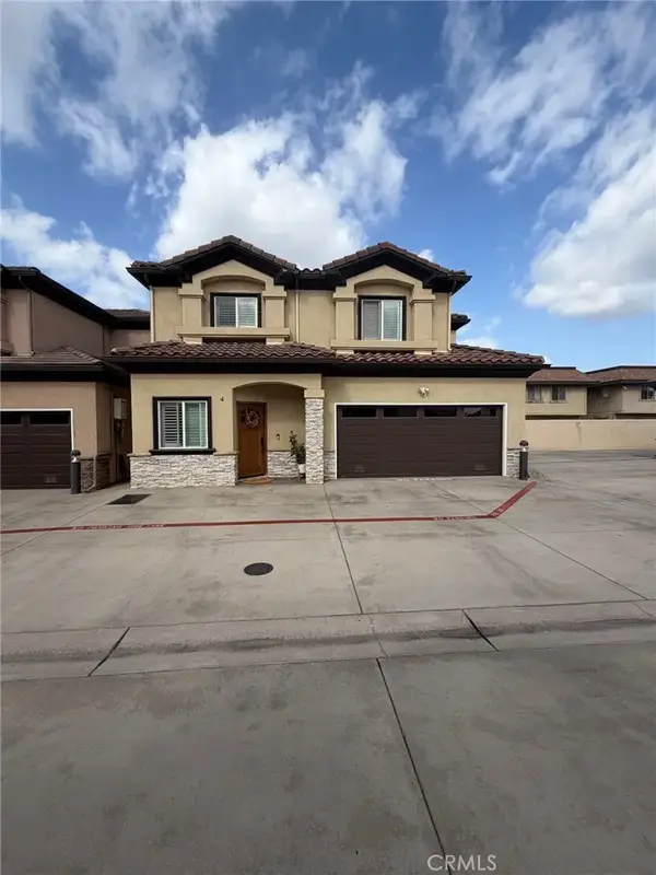 6518 Walker, Bell, CA 90201