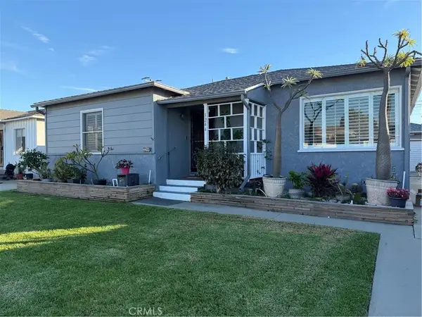 3244 Centralia, Lakewood, CA 90712