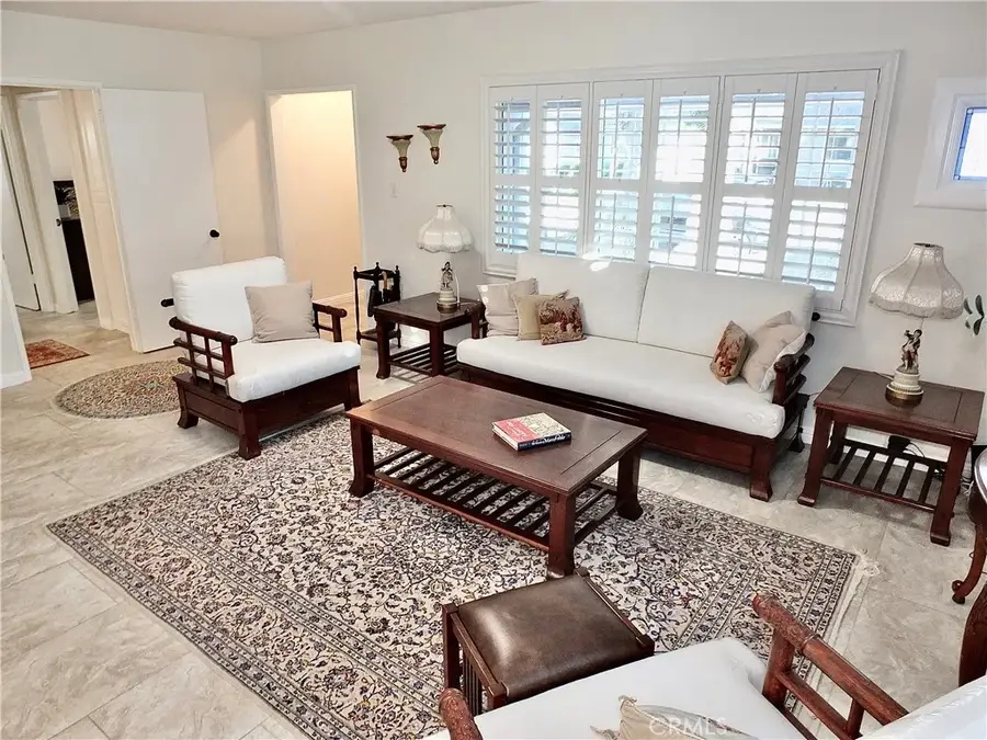 3913 Knoxville Avenue, Long Beach, CA 90808 - Image #2