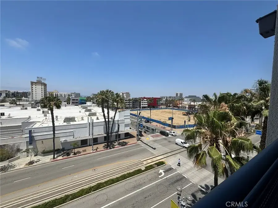 300 E 4th Street #422, Long Beach, CA 90802 - Image #3