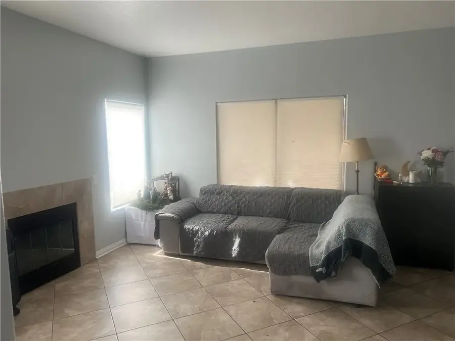 1127 Mcfarland, Wilmington, CA 90744 - #3