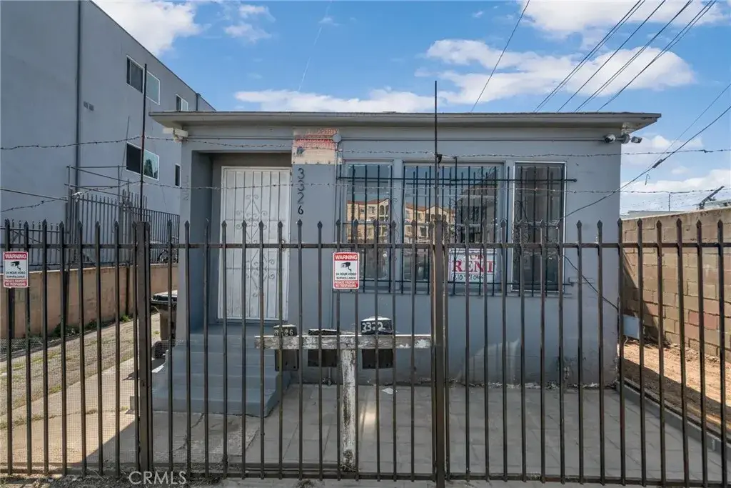 3322 W 63rd Street, Los Angeles, CA 90043 - #1