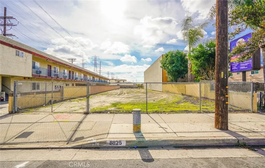 8826 Artesia, Bellflower, CA 90706 - #1