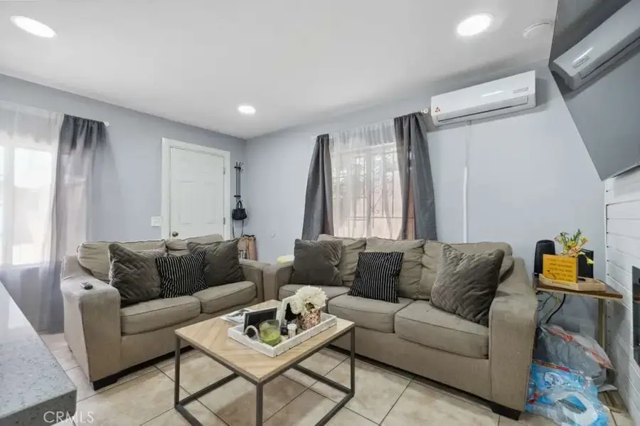 603 Hill, Bakersfield, CA 93306 - #3