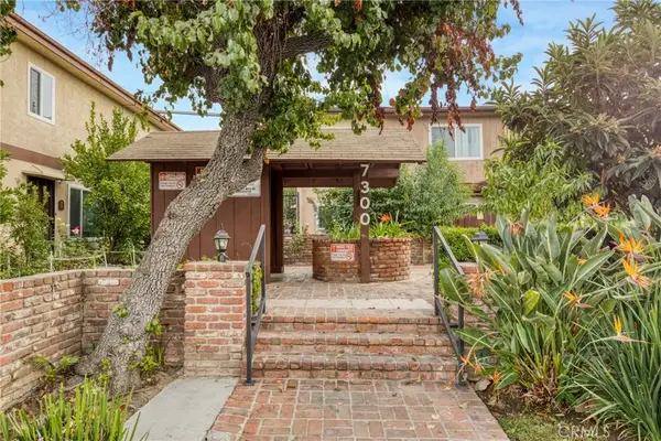 7300 Lennox #J5, Van Nuys, CA 91405