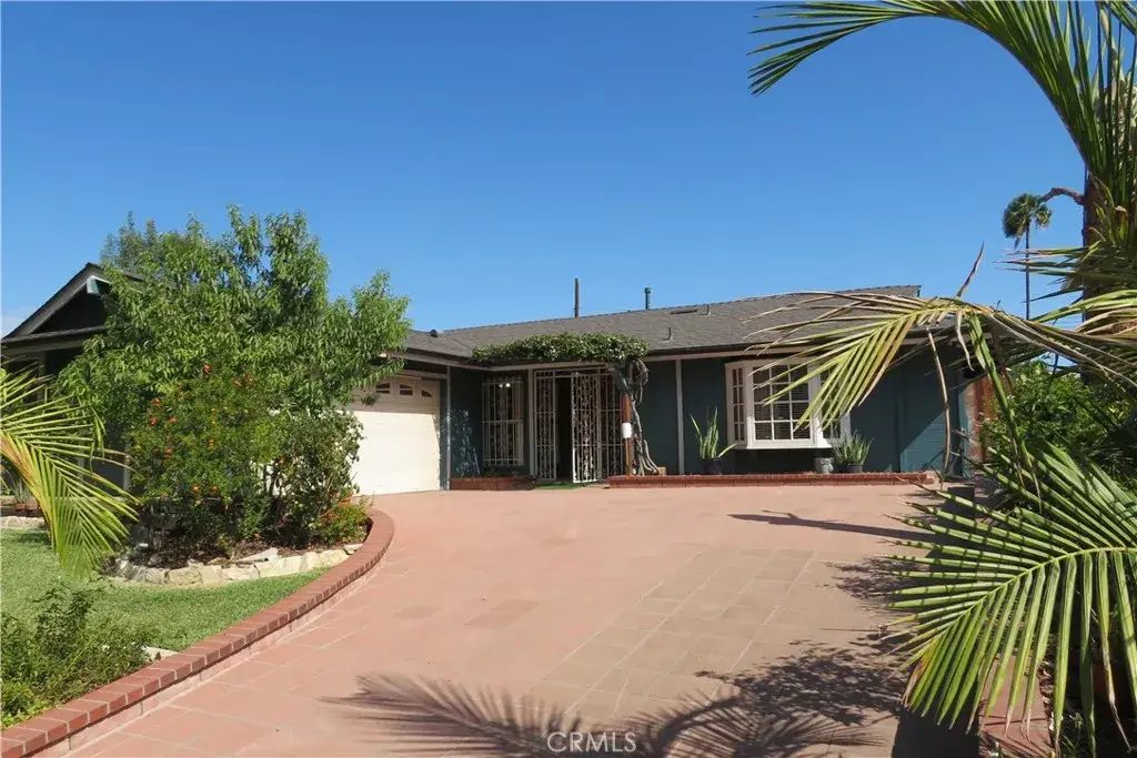 11666 Remington, Sylmar, CA 91342 - #1