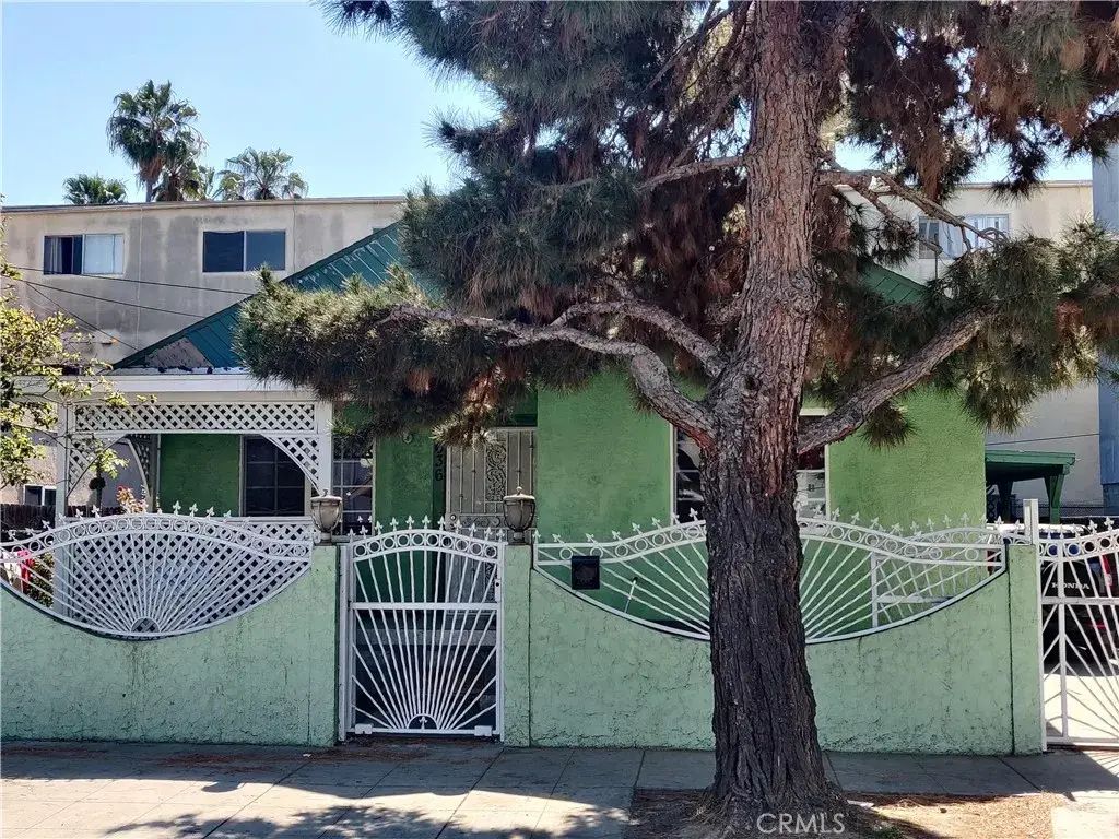 636 E 7th Street, Long Beach, CA 90813 - #1