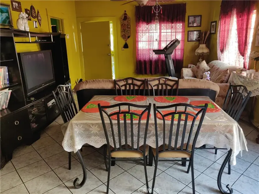 636 E 7th Street, Long Beach, CA 90813 - #3