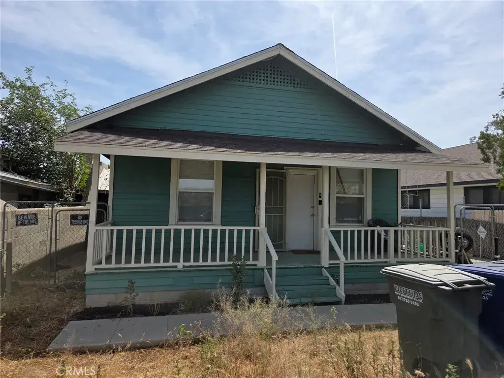 114 N Lincoln Street, Taft, CA 93268 - #1
