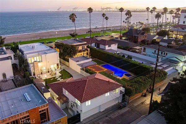 2747 E Ocean Boulevard, Long Beach, CA 90803
