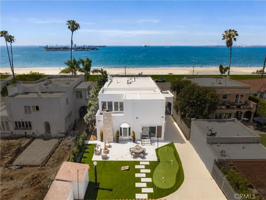 2747 E Ocean Boulevard, Long Beach, CA 90803 - #2