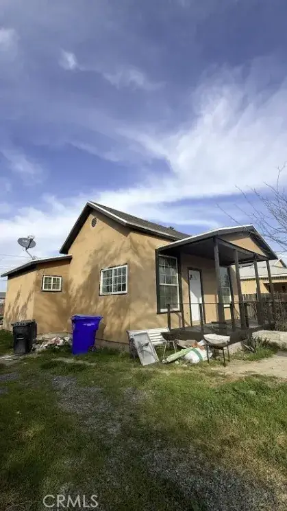 220 7th Street East, Bakersfield, CA 93307