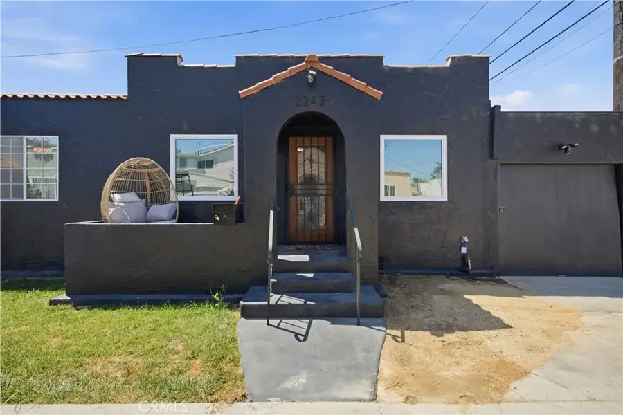2245 Pine Avenue, Long Beach, CA 90806 - #2