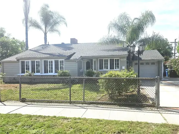 17500 Arminta, Northridge, CA 91325
