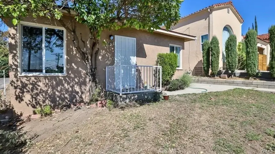 1877 S Cloverdale, Los Angeles, CA 90019 - #2