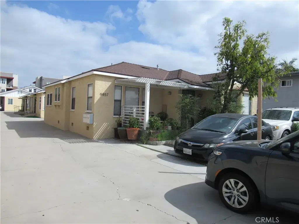 9857 Belmont, Bellflower, CA 90706 - #1