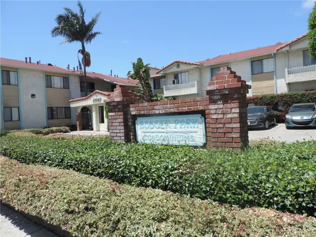 14405 Cerise Avenue #10, Hawthorne, CA 90250 - Image #2