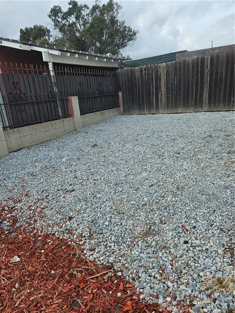 10929 Compton Avenue, Los Angeles, CA 90059 - Image #2