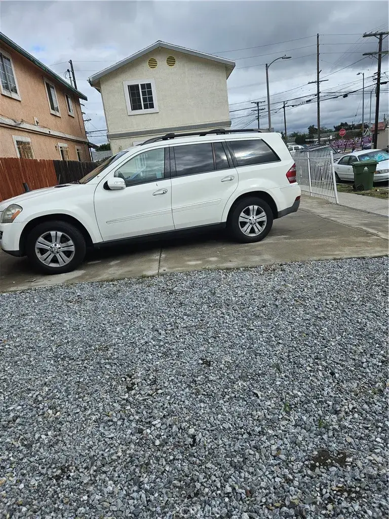 10929 Compton Avenue, Los Angeles, CA 90059 - Image #3